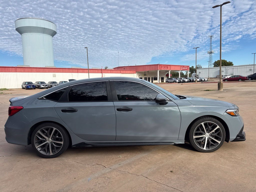 Used 2022 Honda Civic Touring image 4