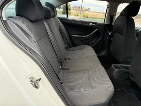 Used 2013 Volkswagen Jetta S image 20