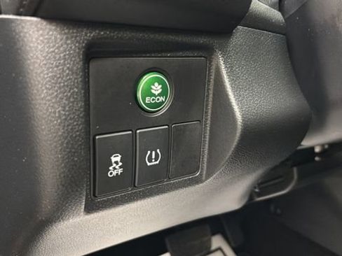 Used 2022 Honda HR-V LX image 21