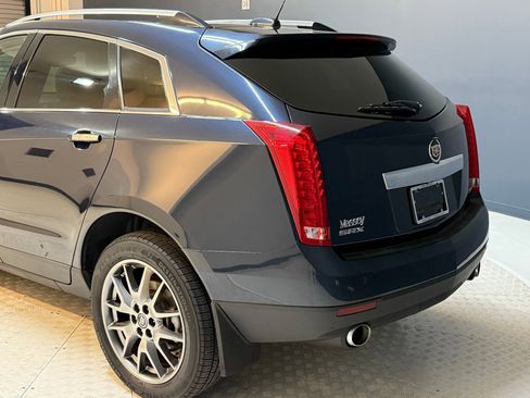 Used 2015 Cadillac SRX Performance w/ Driver Awareness Package image 23