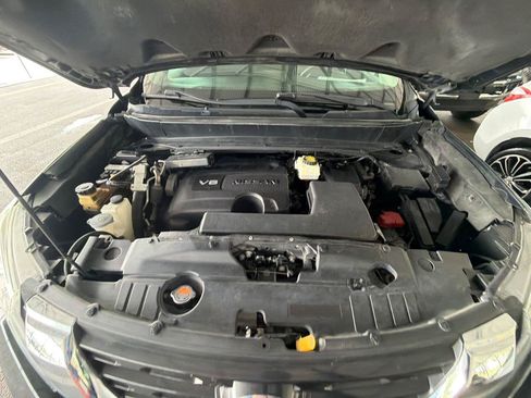Used 2017 Nissan Pathfinder SV FWD image 6