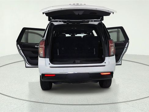 Used 2024 Chevrolet Tahoe LS AWD/4WD image 13