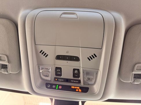 Used 2020 Chevrolet Blazer LT w/ Sound & Technology Package image 44