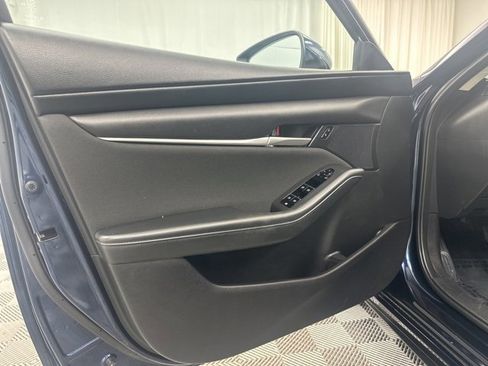 Used 2022 MAZDA MAZDA3 s image 12