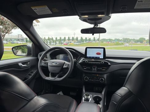 Used 2025 Ford Escape ST-Line FWD image 37