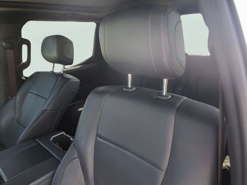 Used 2022 Toyota Tundra Platinum AWD/4WD image 11