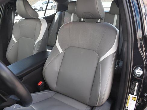 Used 2025 Toyota Camry SE w/ Multimedia Upgrade Package AWD/4WD image 17