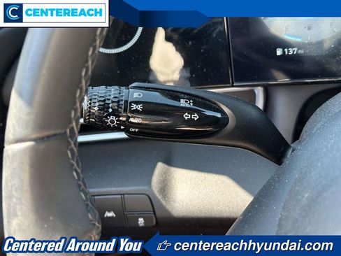 Used 2023 Hyundai Elantra SEL w/ Convenience Package FWD image 19