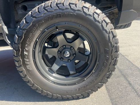 Used 2018 Chevrolet Silverado 1500 LT w/ All Star Edition image 2