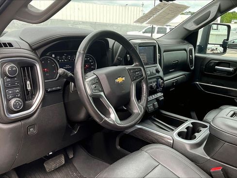 Used 2021 Chevrolet Silverado 2500 LTZ w/ LTZ Premium Package AWD/4WD image 14