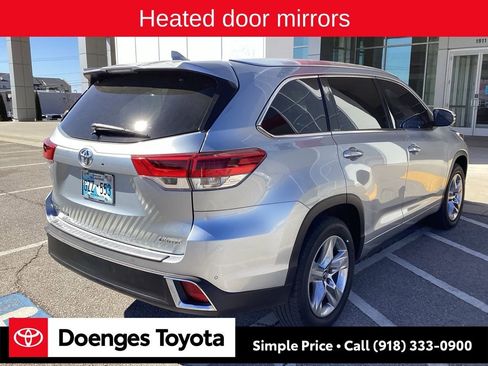 Used 2017 Toyota Highlander Limited image 8
