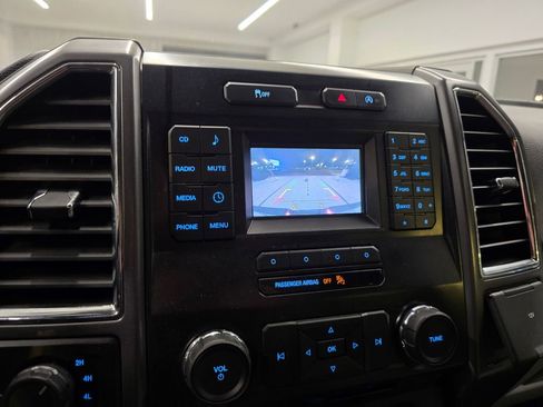 Used 2016 Ford F150 XLT w/ Trailer Tow Package image 25