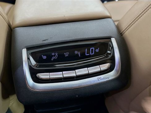 Used 2020 Cadillac XT6 Premium Luxury w/ Platinum Package image 28