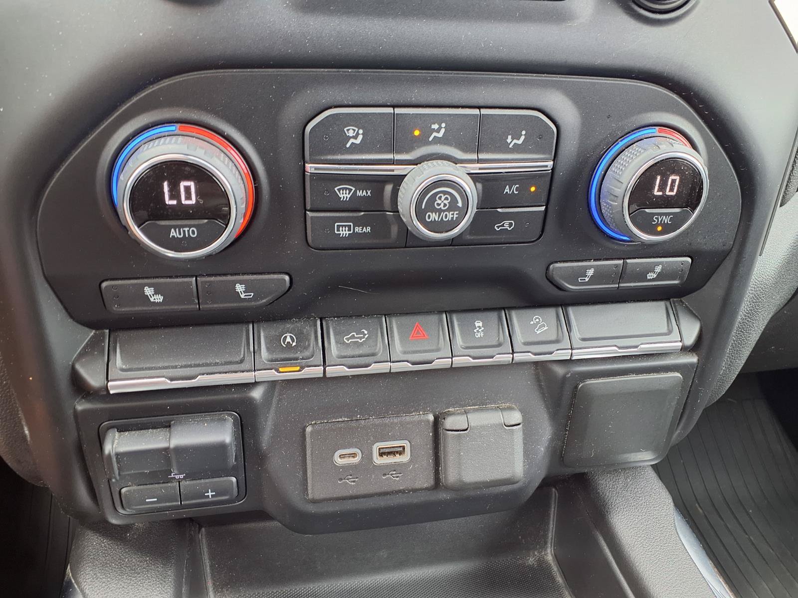 Used 2021 Chevrolet Silverado 1500 RST AWD/4WD image 8