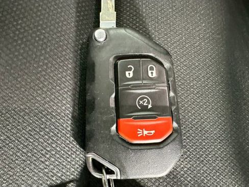 Used 2023 Jeep Wrangler Unlimited w/ Cold Weather Group AWD/4WD image 17