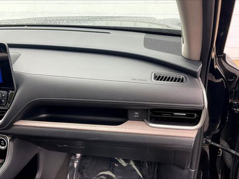 Used 2024 Toyota Grand Highlander AWD image 21