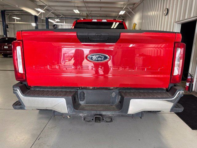 Used 2023 Ford F350 XLT AWD/4WD image 9