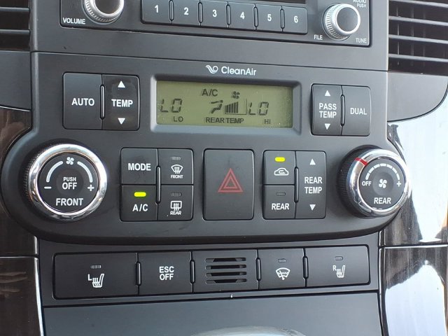 Used 2014 Kia Sedona EX FWD image 22