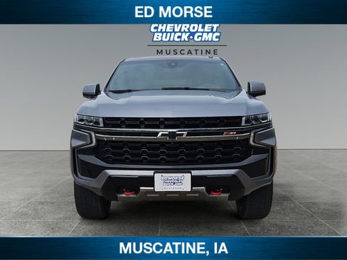 Used 2022 Chevrolet Suburban Z71 w/ Luxury Package AWD/4WD image 8