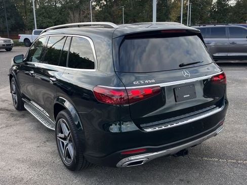 Used 2024 Mercedes-Benz GLS 450 4MATIC image 3
