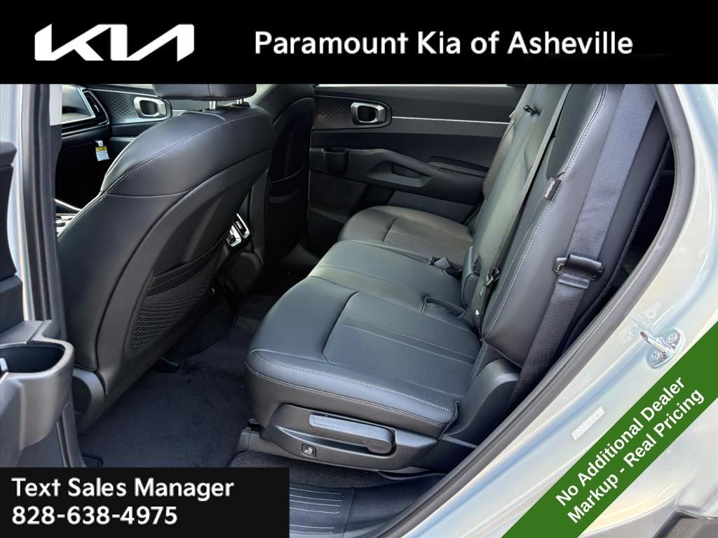 New 2026 Kia Sorento S FWD image 23