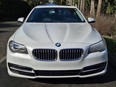 Used 2014 BMW 528i Sedan RWD image 11