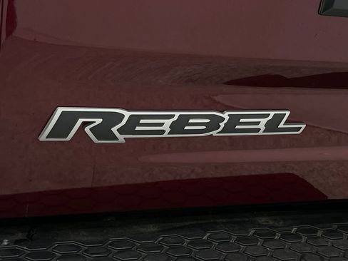 Used 2018 RAM 1500 Rebel w/ Luxury Group image 39