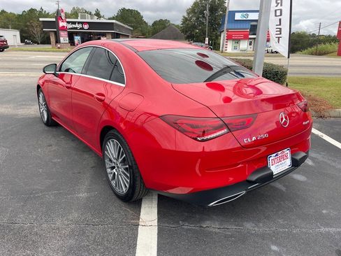 Used 2020 Mercedes-Benz CLA 250 4MATIC w/ Premium Package image 13