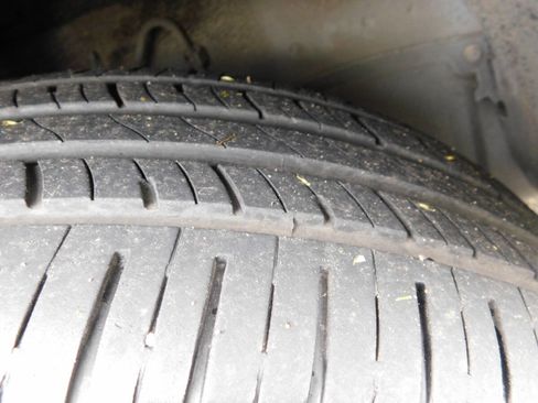 Used 2004 MAZDA MPV LX FWD image 22