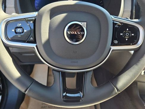 New 2026 Volvo XC90 B6 Plus w/ Protection Package Premier image 22