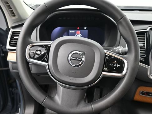Used 2023 Volvo XC90 B6 Plus AWD/4WD image 10