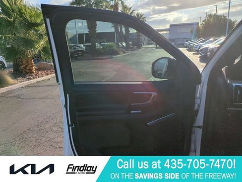 Used 2025 Ford Expedition Max Platinum w/ Stealth Performance Package AWD/4WD image 13