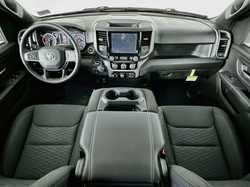New 2026 RAM 1500 Express AWD/4WD image 9