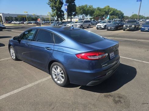 Used 2019 Ford Fusion SE FWD image 5