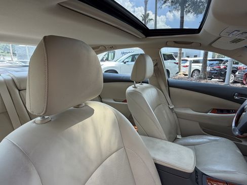 Used 2011 Lexus ES 350 FWD image 45