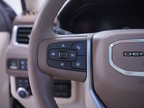 Used 2024 GMC Yukon Denali w/ Advanced Technology Package image 20