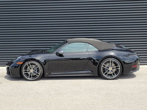 Used 2026 Porsche 911 Carrera T RWD image 2