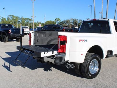 Used 2024 Ford F350 Lariat w/ Lariat Ultimate Package image 11