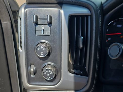 Used 2015 GMC Sierra 2500 SLT AWD/4WD image 24