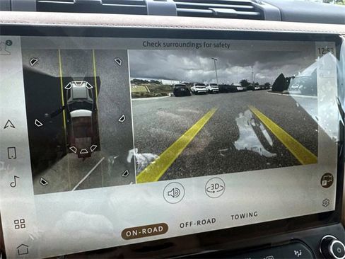 New 2026 Land Rover Defender 110 S image 21