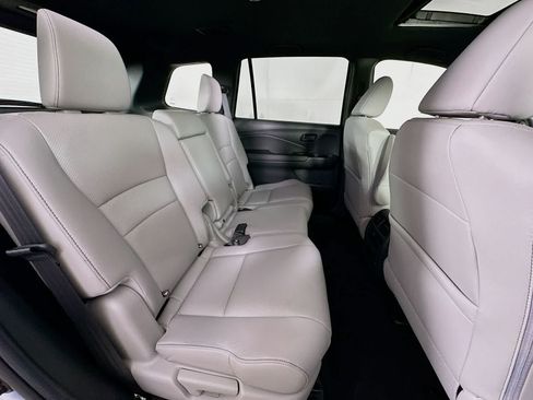 Used 2023 Honda Passport EX-L image 32