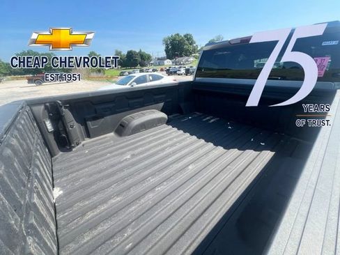 Used 2025 GMC Sierra 2500 AT4 AWD/4WD image 6