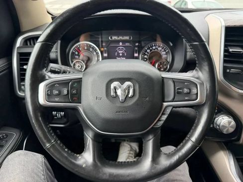 Used 2020 RAM 1500 Laramie AWD/4WD image 17