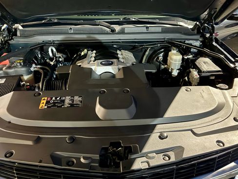 Used 2020 Cadillac Escalade Luxury image 33
