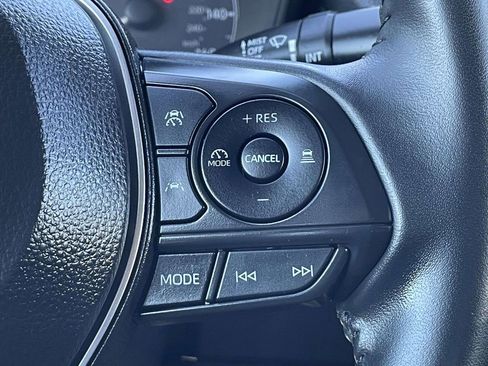 Used 2025 Toyota Corolla SE FWD image 25