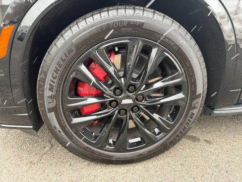 Used 2025 Cadillac XT6 Sport w/ Platinum Package image 27