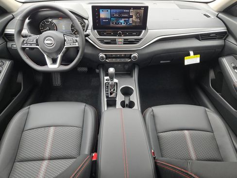 New 2026 Nissan Altima 2.5 SR FWD image 13