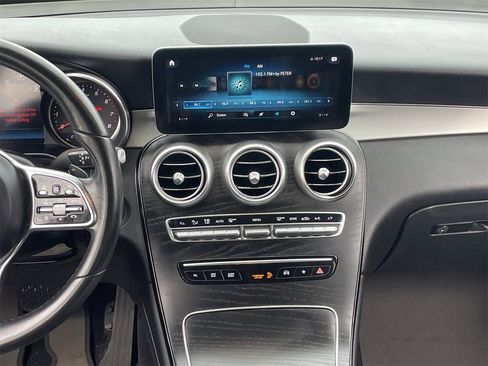 Used 2021 Mercedes-Benz GLC 300 image 16