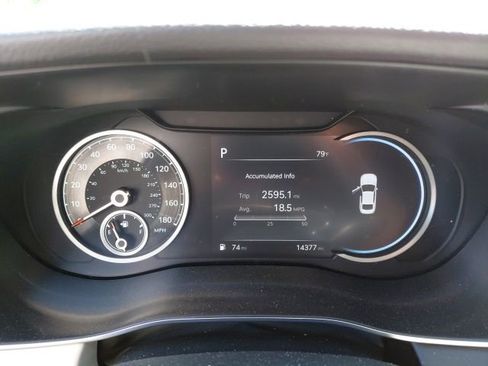 Used 2023 Genesis G70 2.0T w/ Sport Prestige Package image 6