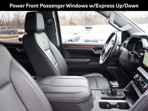 Used 2024 GMC Sierra 1500 Denali image 12